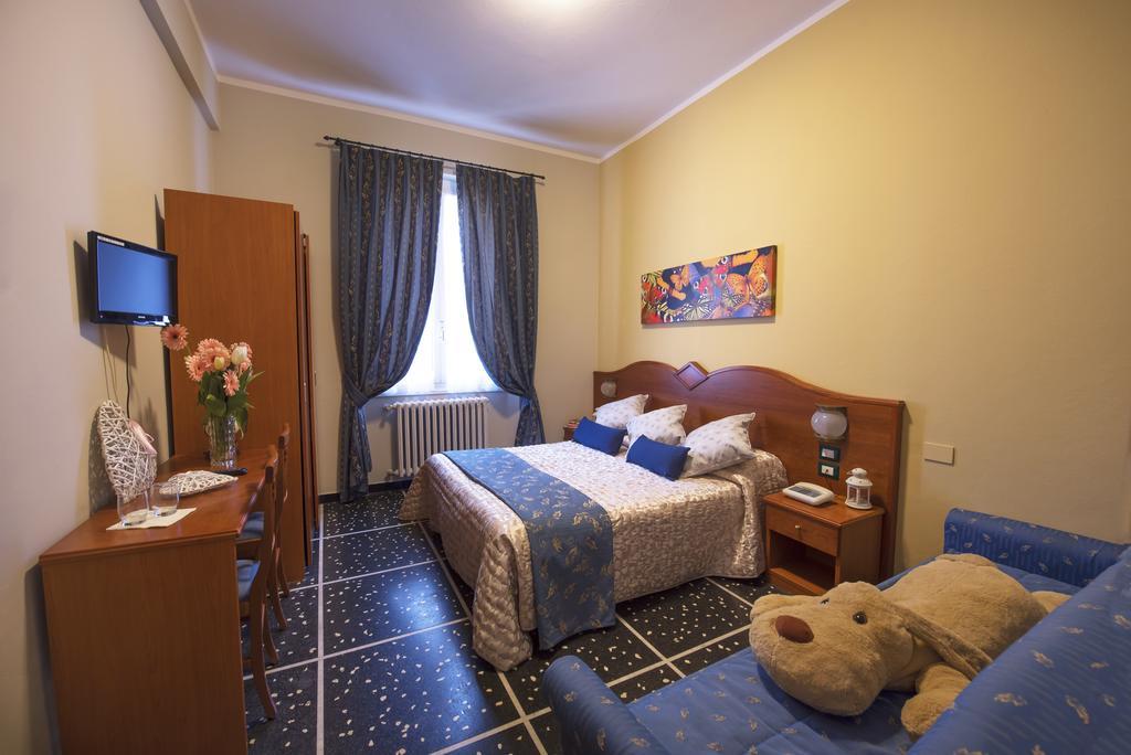 Hotel Bristol 라바냐 외부 사진