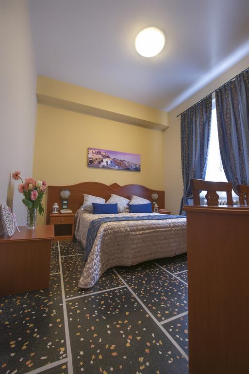 Hotel Bristol 라바냐 외부 사진