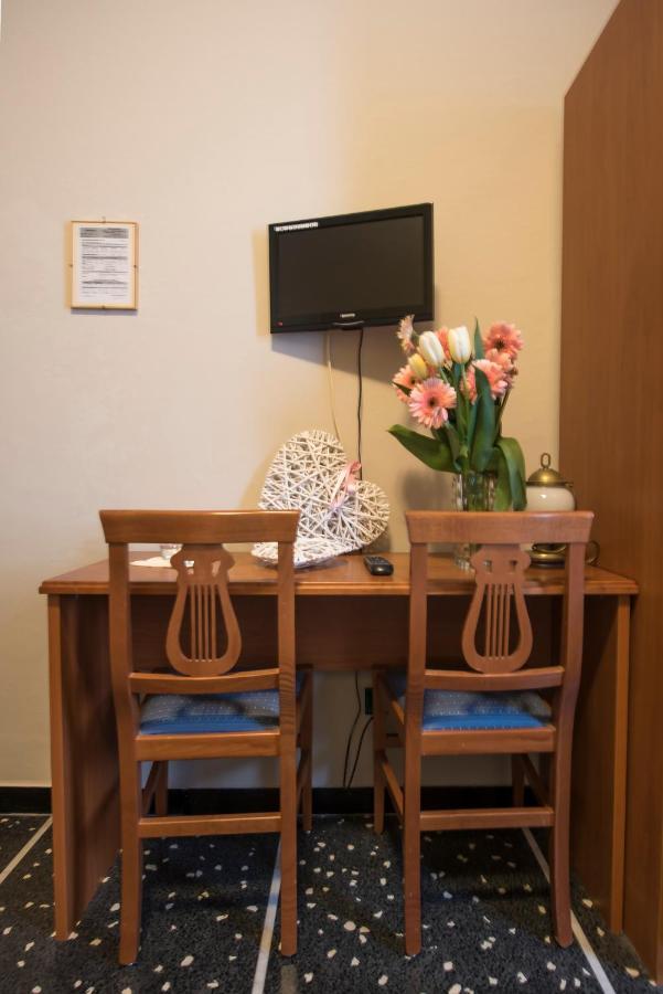 Hotel Bristol 라바냐 외부 사진